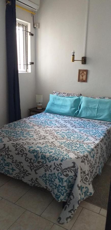 Corinne Villa A 300M From The Beach 格兰贝伊 外观 照片